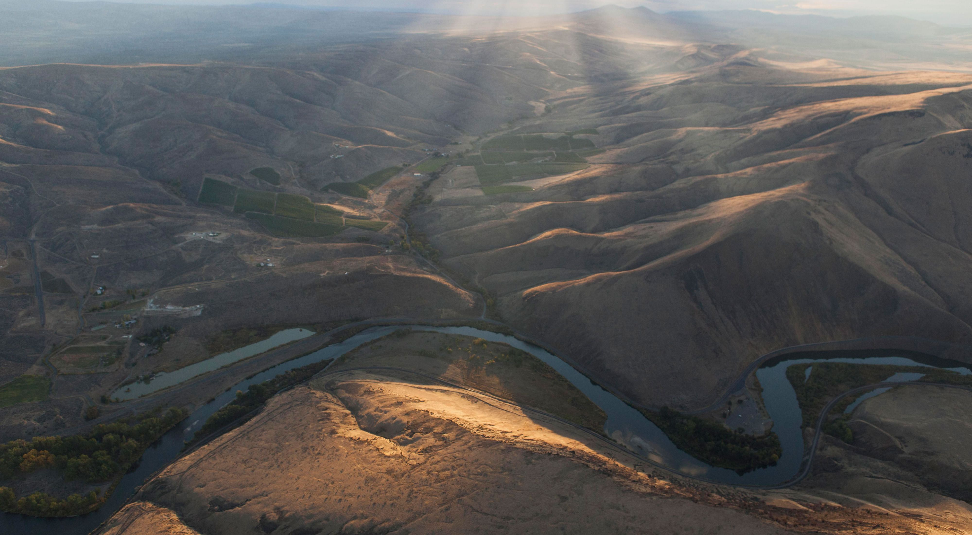 Fall colors in Yakima River Canyon